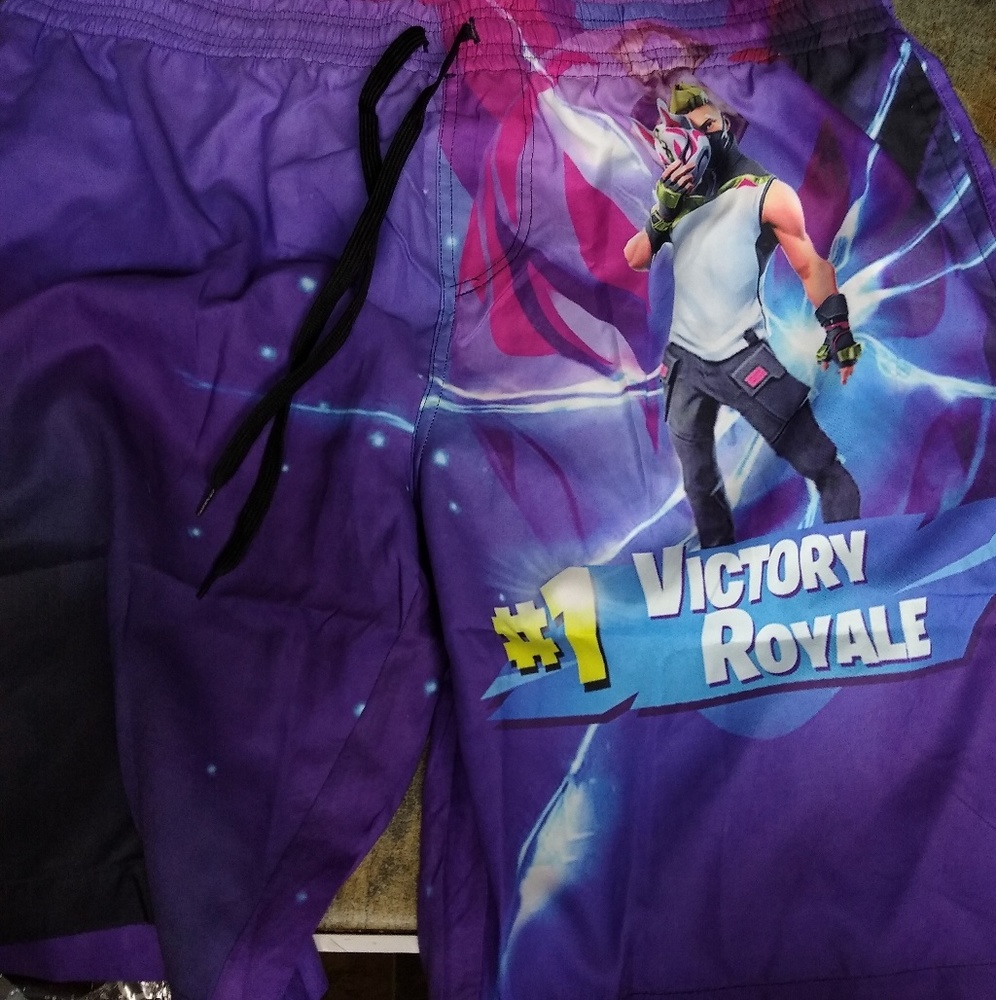 Victory Royale trunks